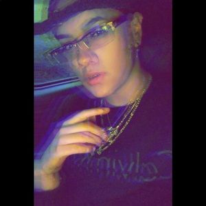 Meet your Posher, Cinthia